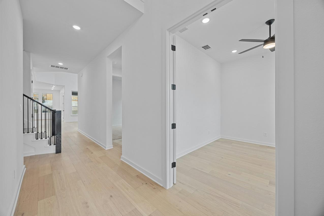 1109 Calendula Trl Property Photo 16