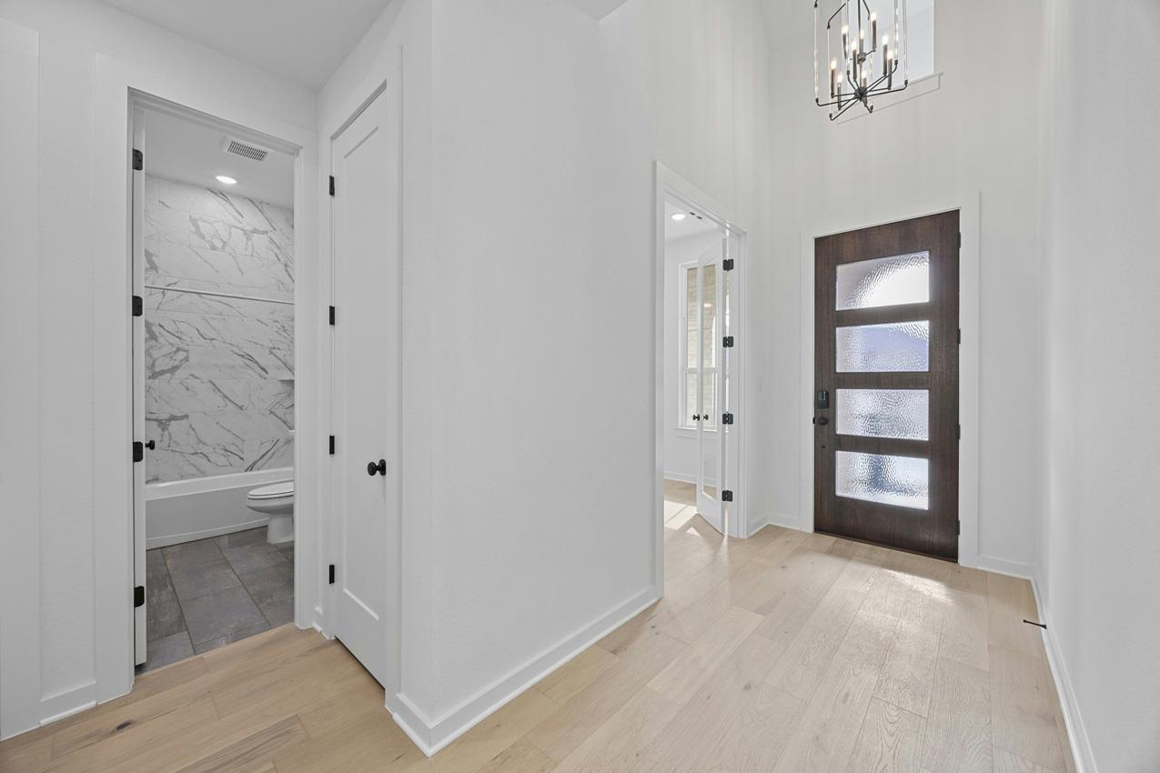 1109 Calendula Trl Property Photo 17