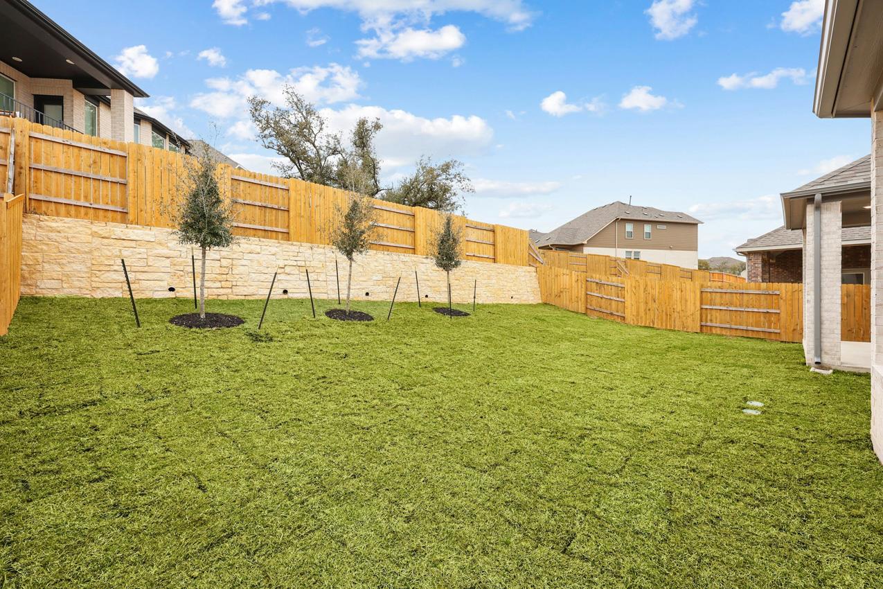 1109 Calendula Trl Property Photo 24