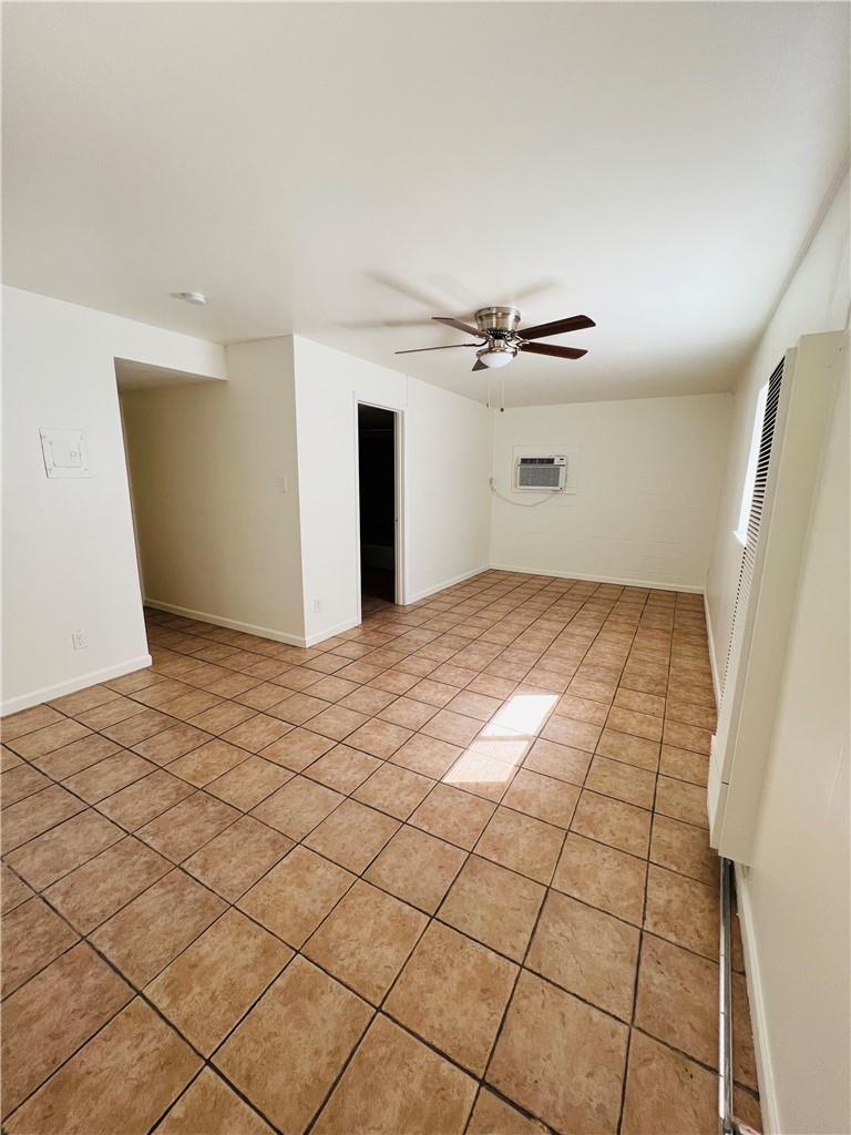 1914 Cullen Ave #b Property Photo 3