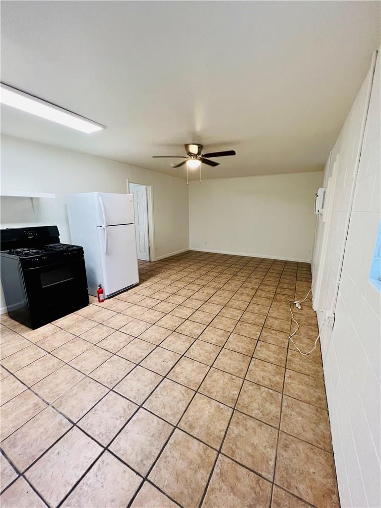 1914 Cullen Ave #b Property Photo 7