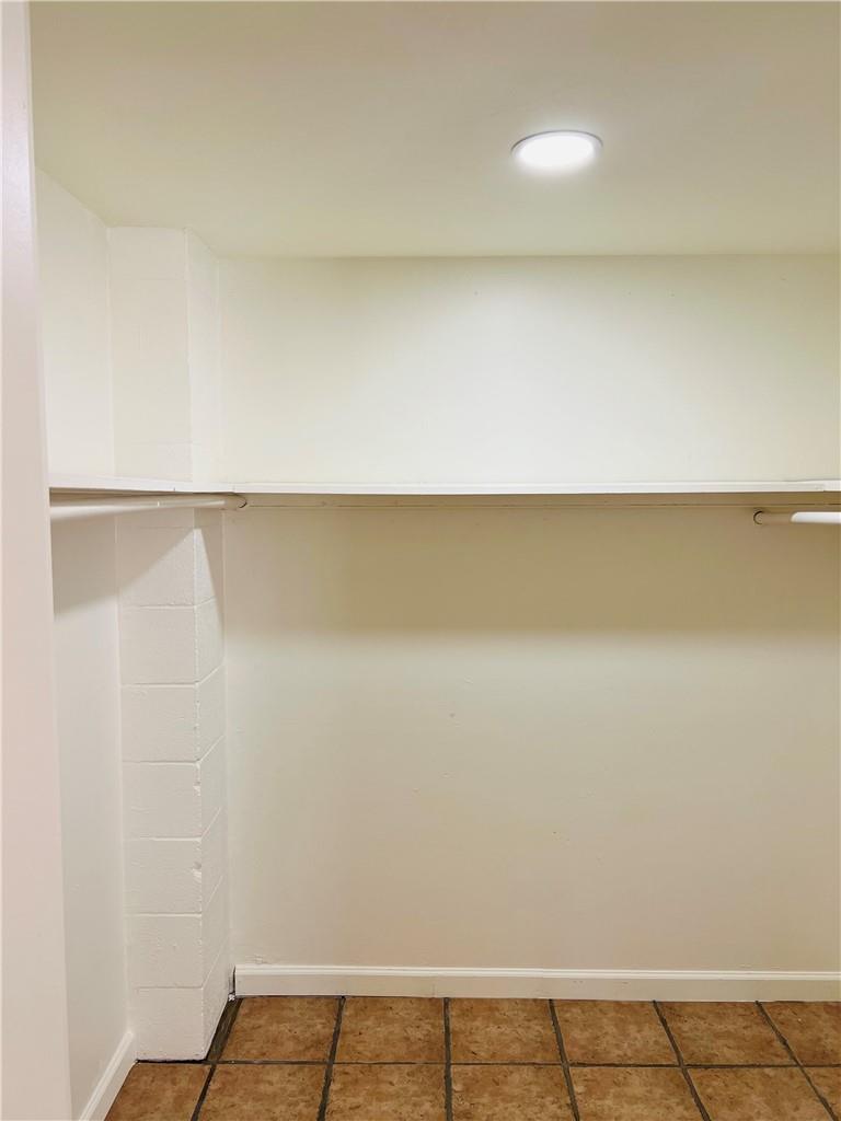 1914 Cullen Ave #b Property Photo 13