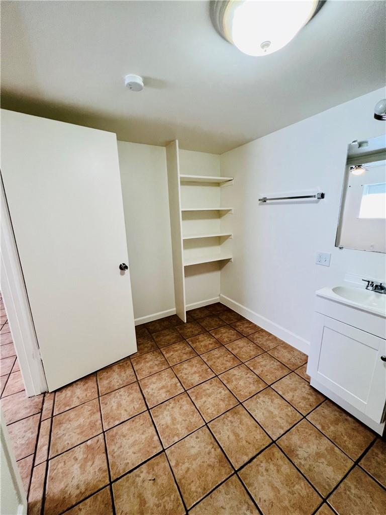 1914 Cullen Ave #b Property Photo 14