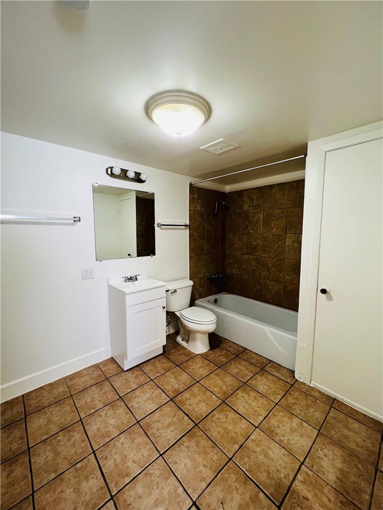1914 Cullen Ave #b Property Photo 15