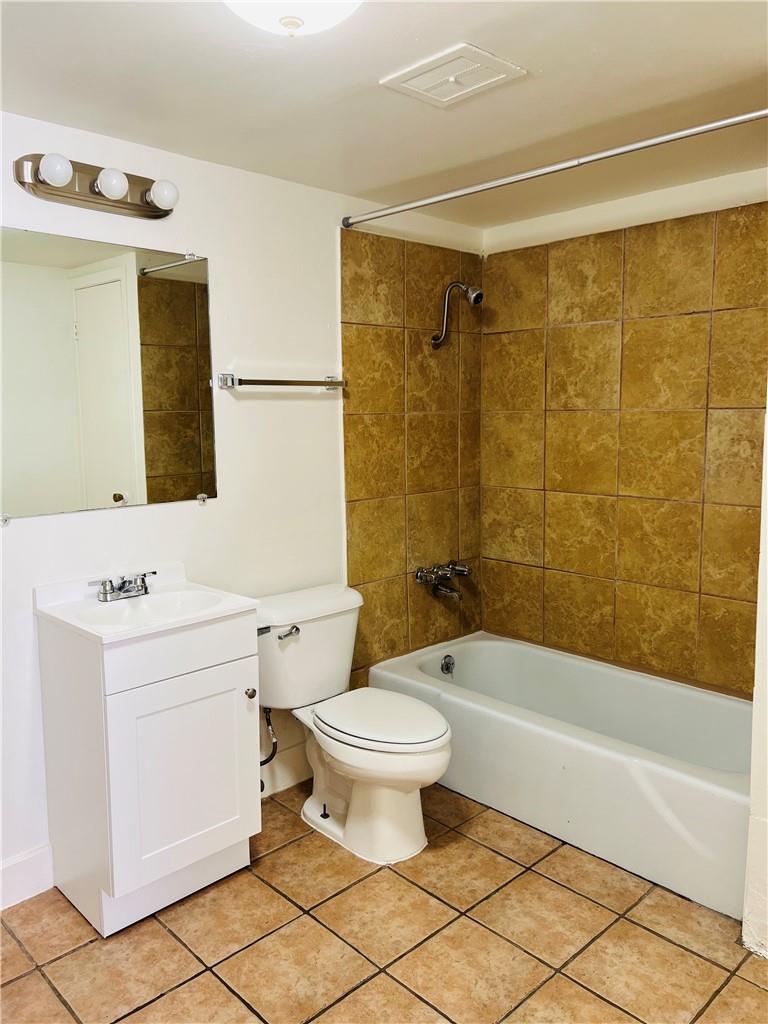 1914 Cullen Ave #b Property Photo 17