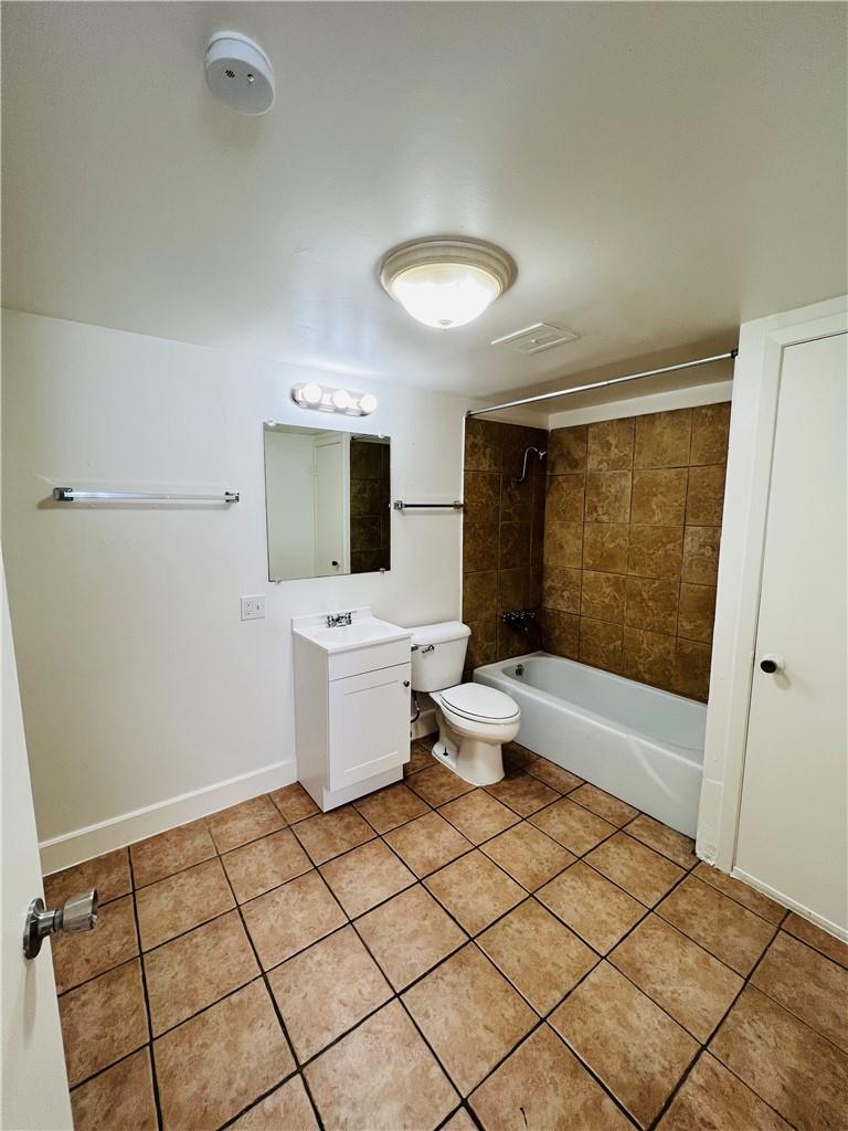 1914 Cullen Ave #b Property Photo 18