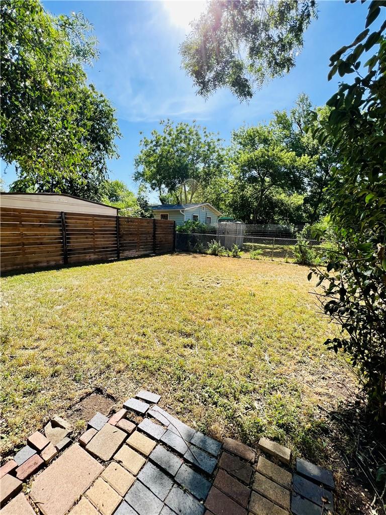 1914 Cullen Ave #b Property Photo 21