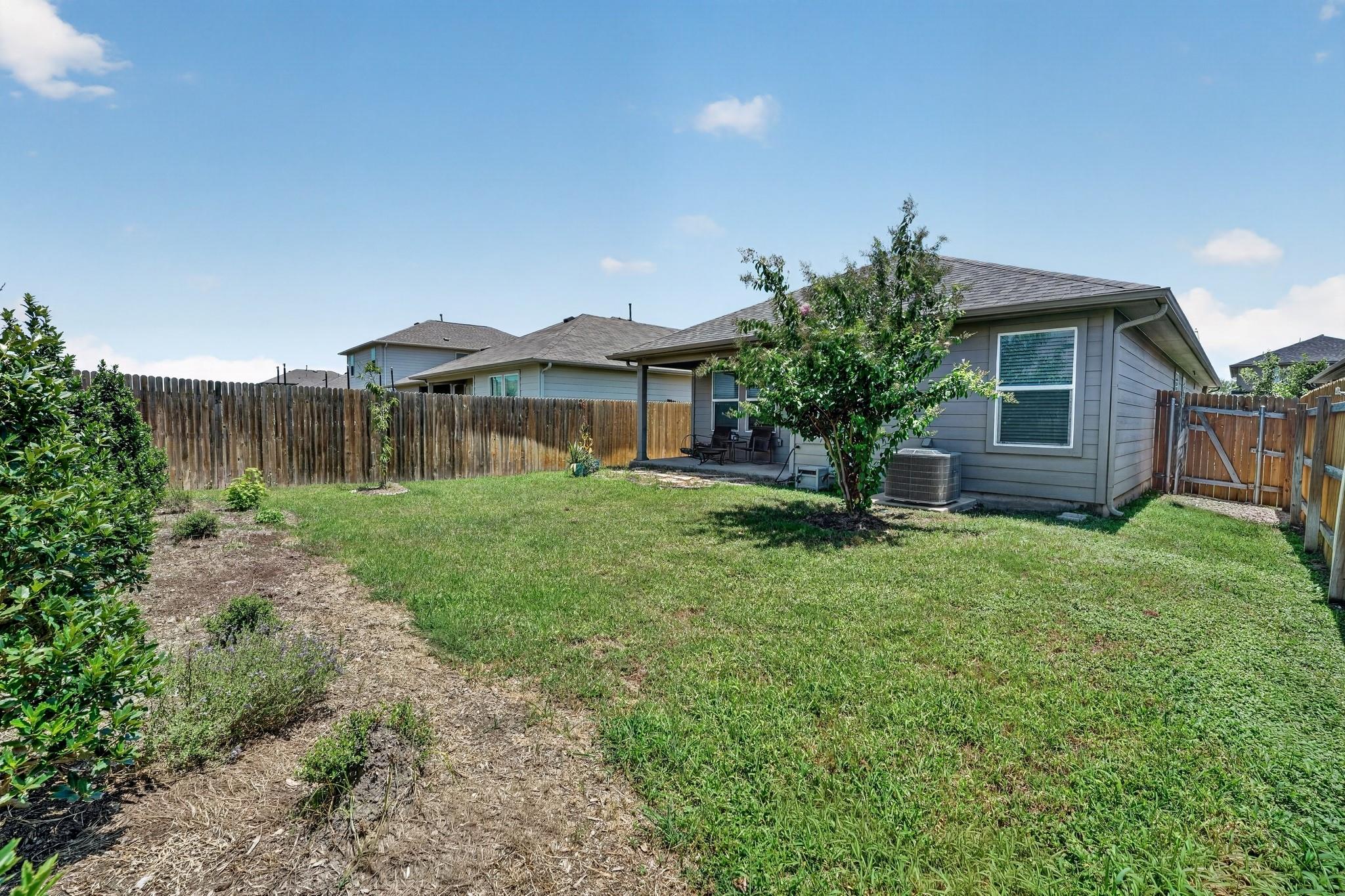 196 Harvest Creek Dr Property Photo 32