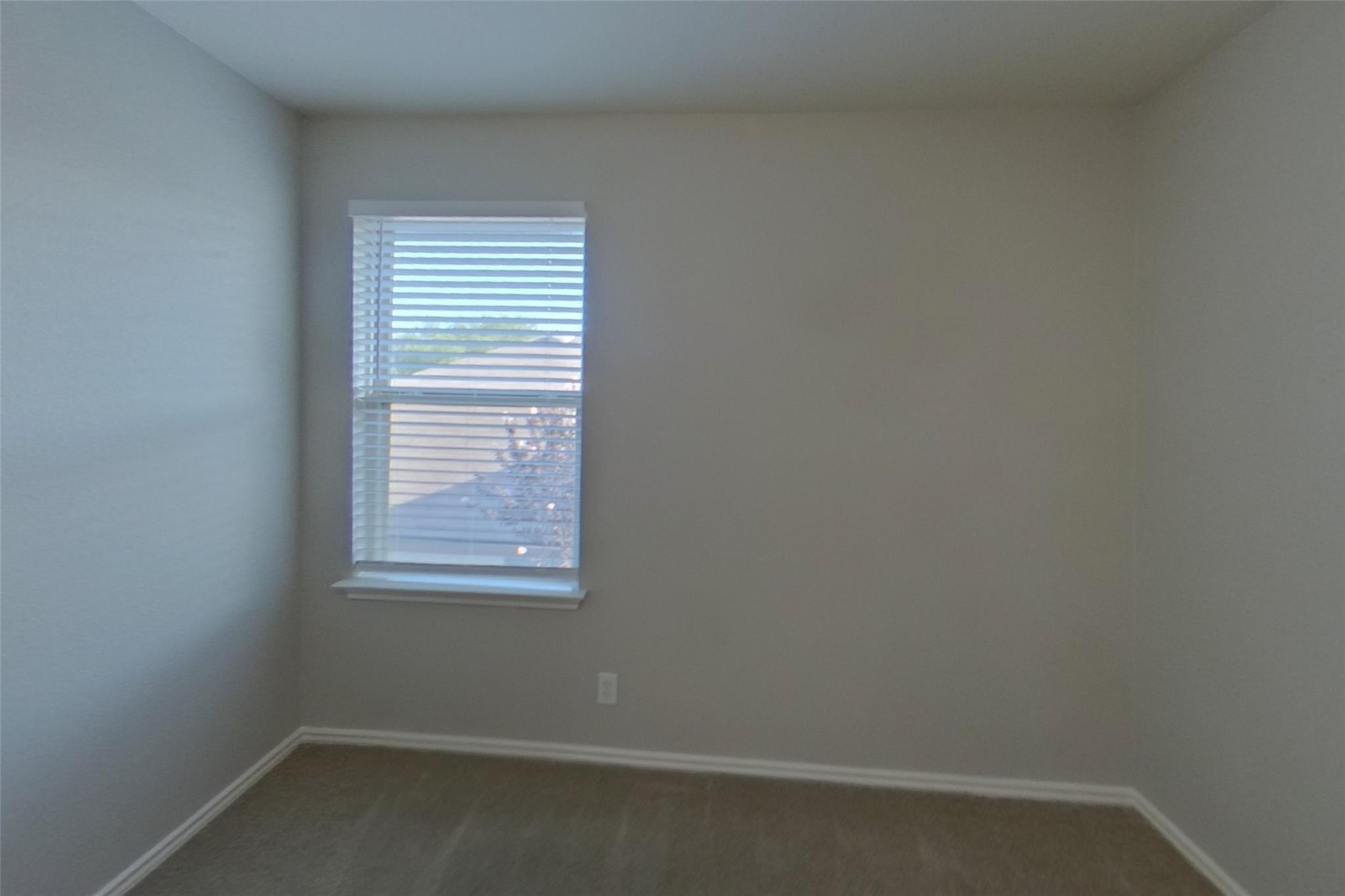 240 Dragon Ridge Rd Property Photo 11