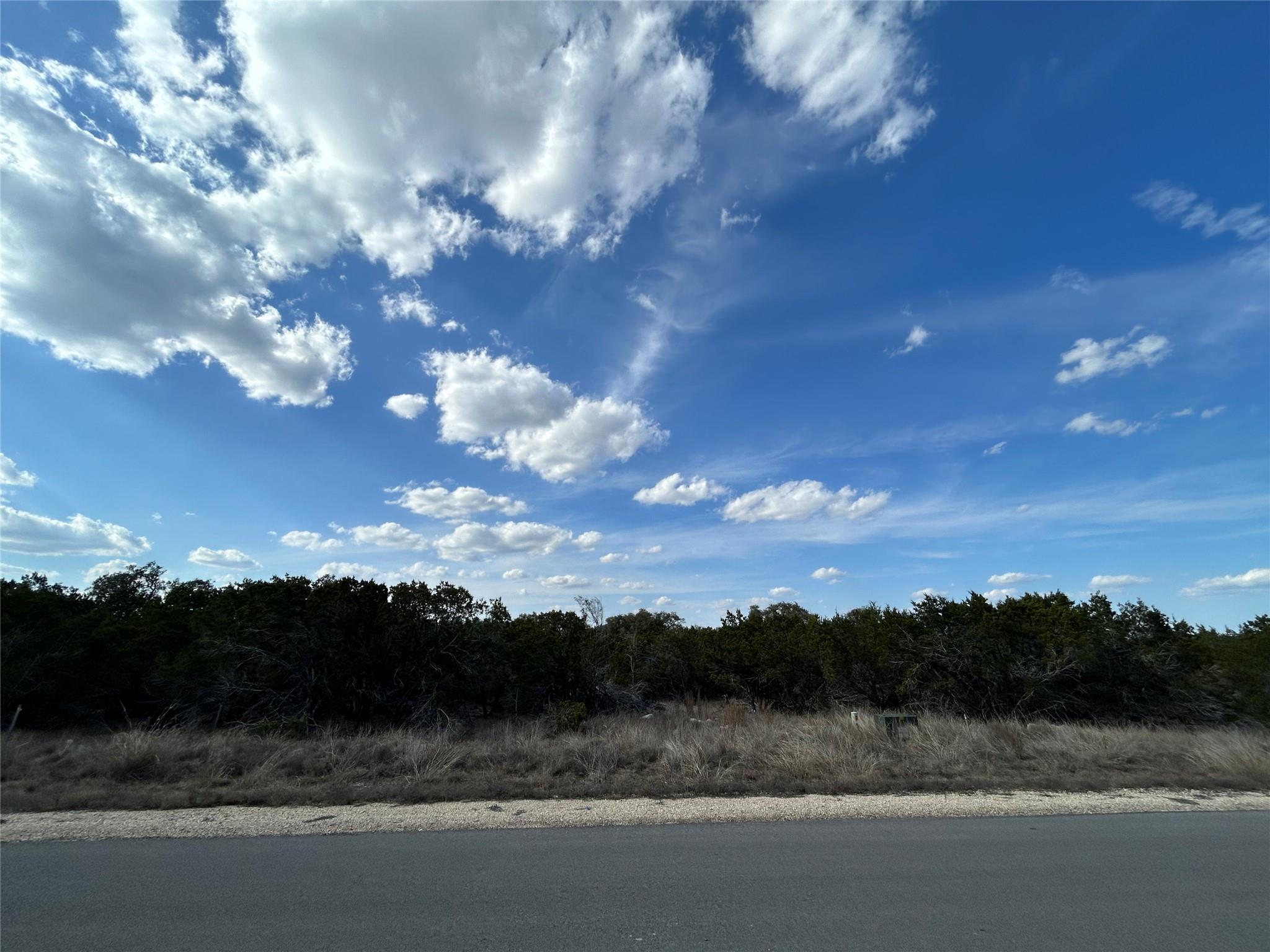 1007 Pristine Trl Property Photo 5