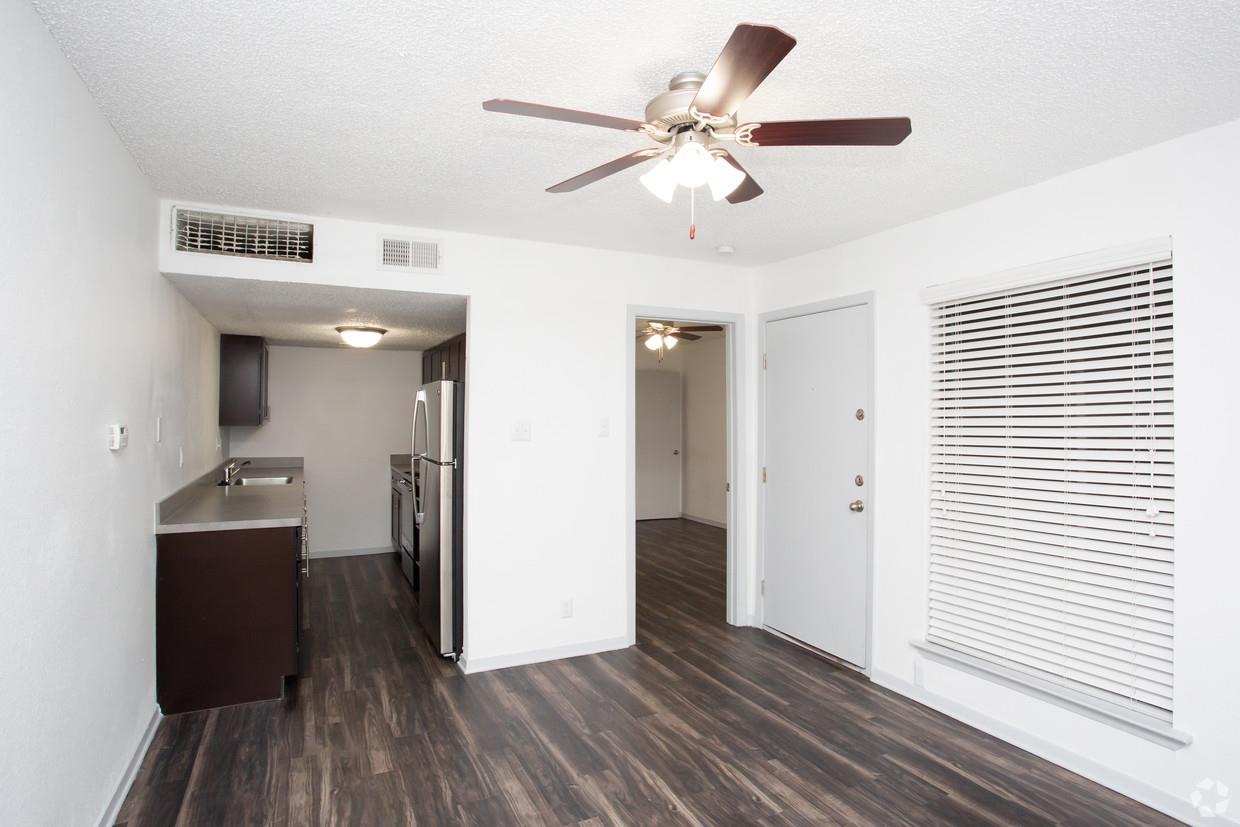 8033 Gessner Dr #137 Property Photo 6