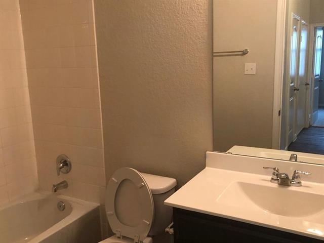 221 Naset Dr Property Photo 7
