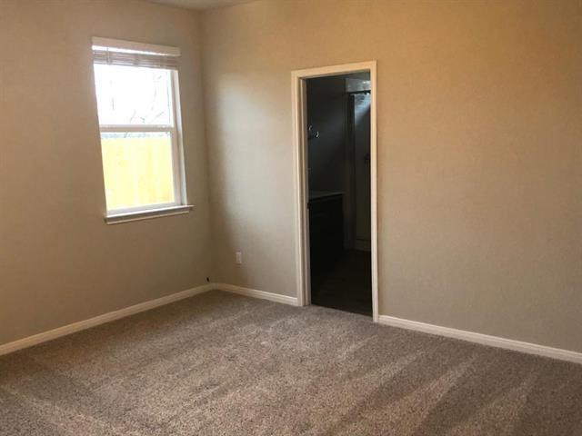 221 Naset Dr Property Photo 10