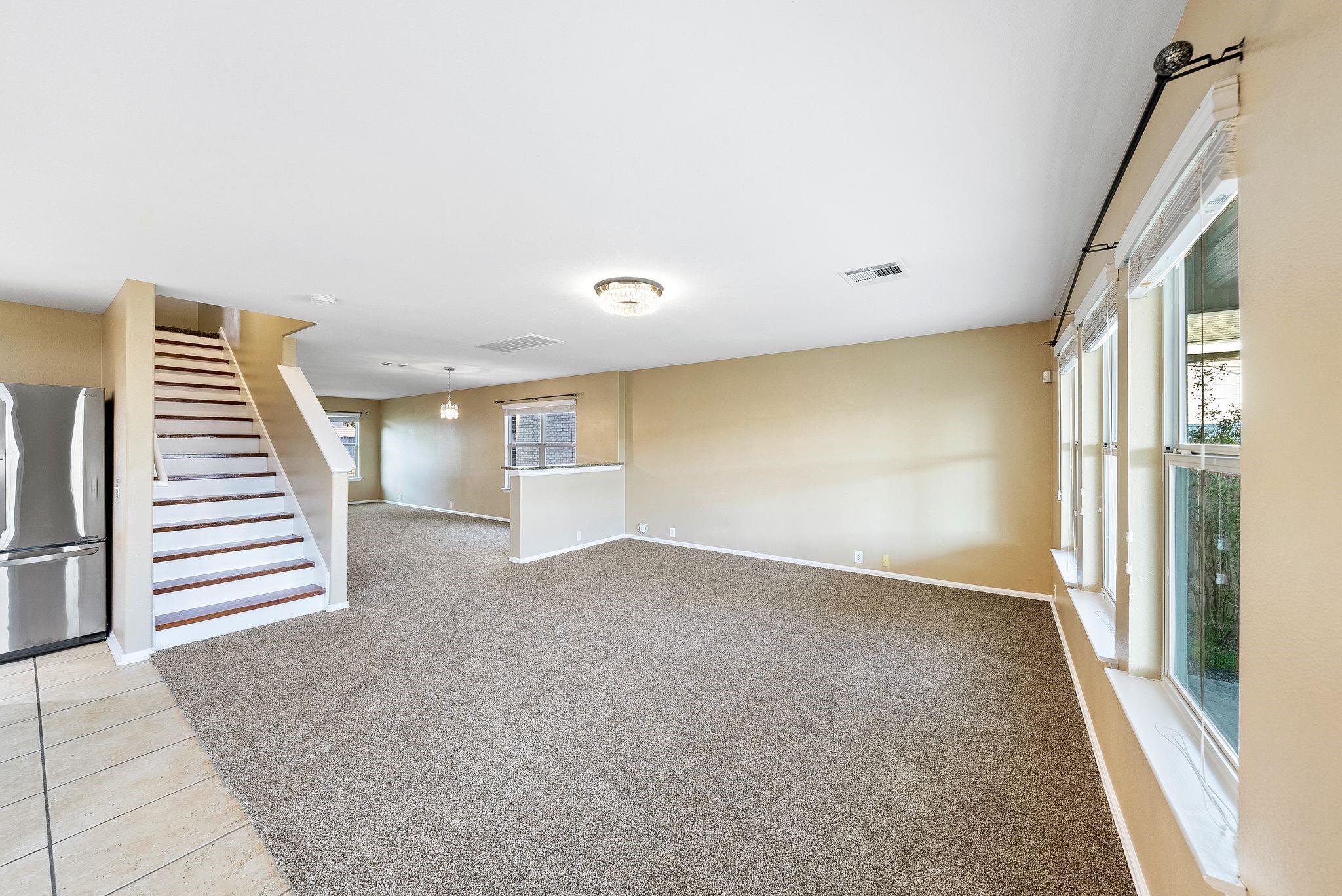 9431 Massaro St Property Photo 7