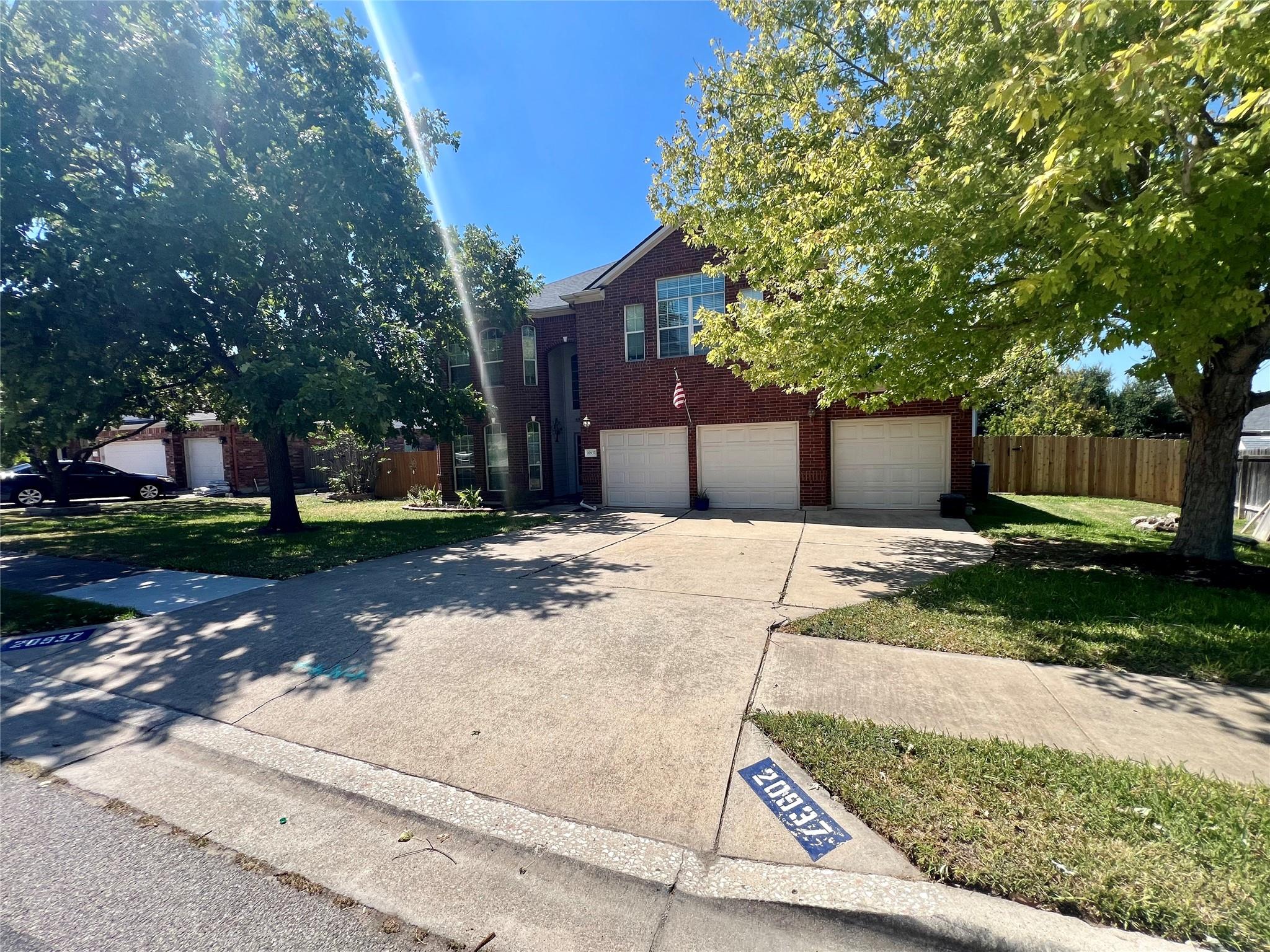20937 Mandrake Dr Property Photo 2