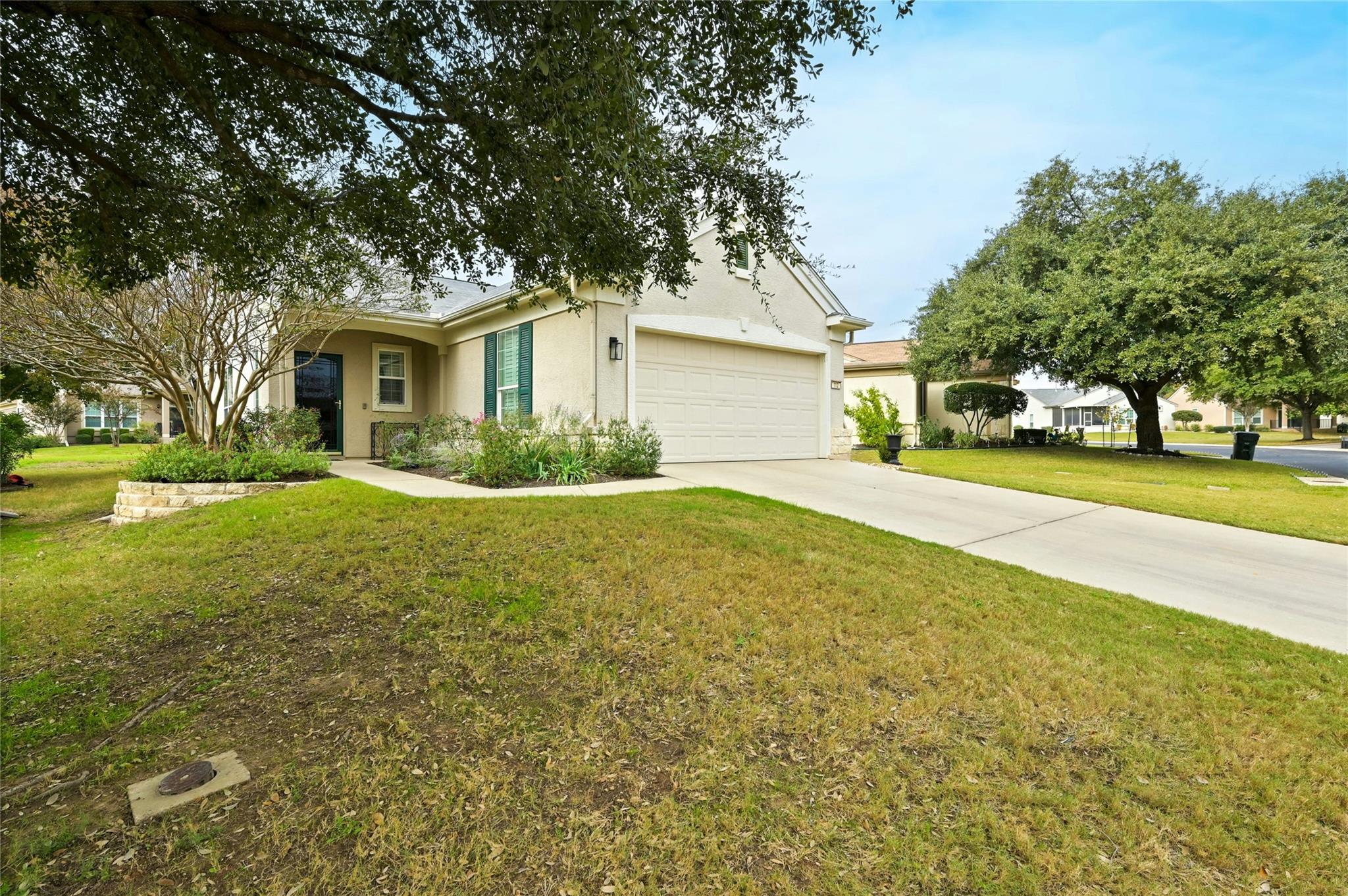 112 Ranier Ln Property Photo 2