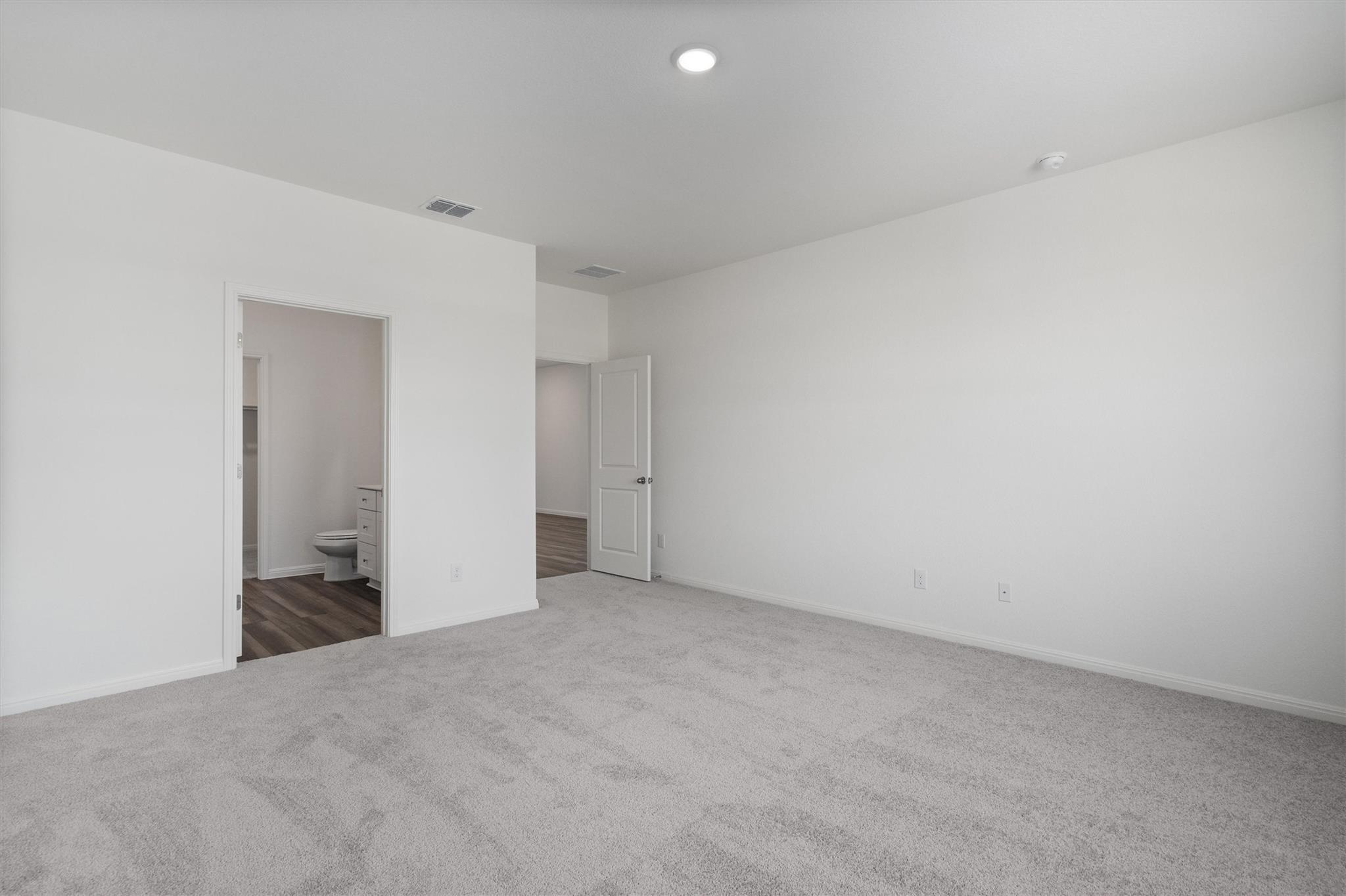 105 Bridgeview Dr Property Photo 12