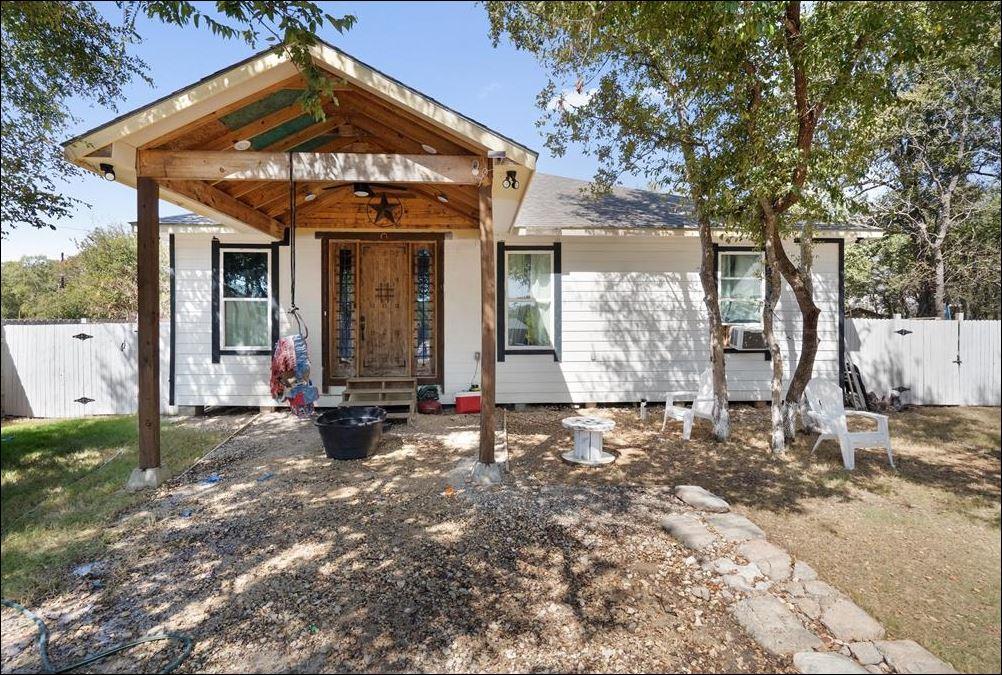 104 Pink Dahlia Dr Property Photo 1