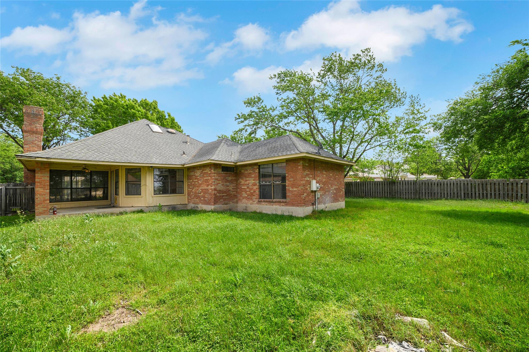 601 Cedar Ridge Dr Property Photo 25