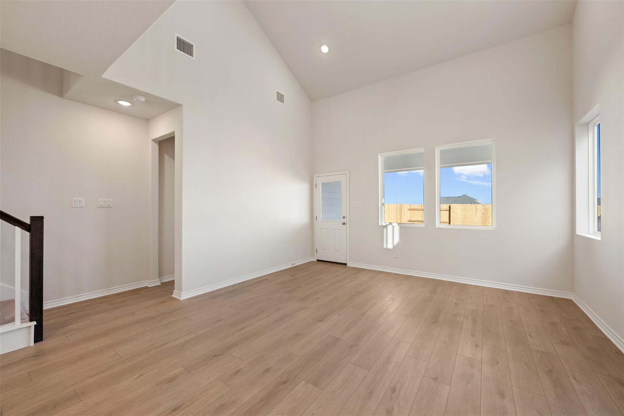 160 Ranier Way Property Photo 18