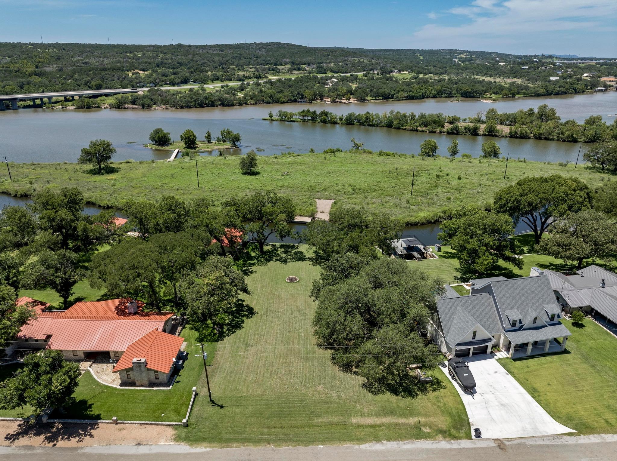 139 County Road 141 None Property Photo 2