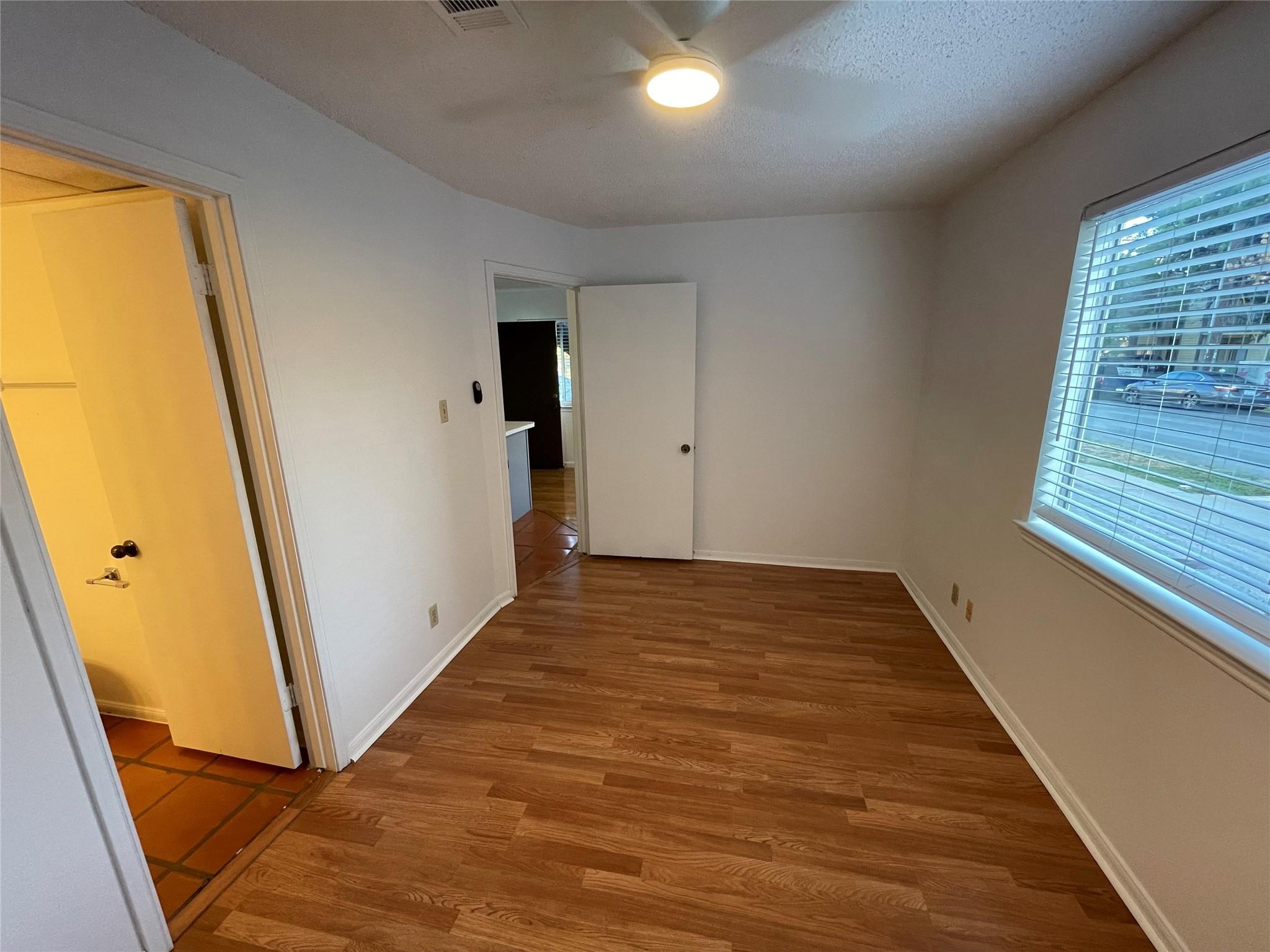 2514 Pearl St #103 Property Photo 8