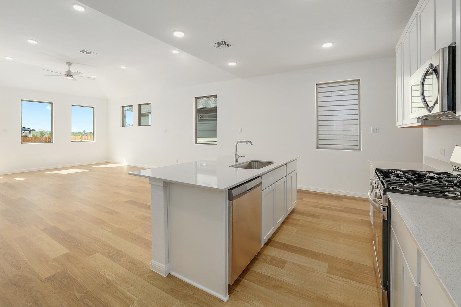 223 Hornet St Property Photo 10