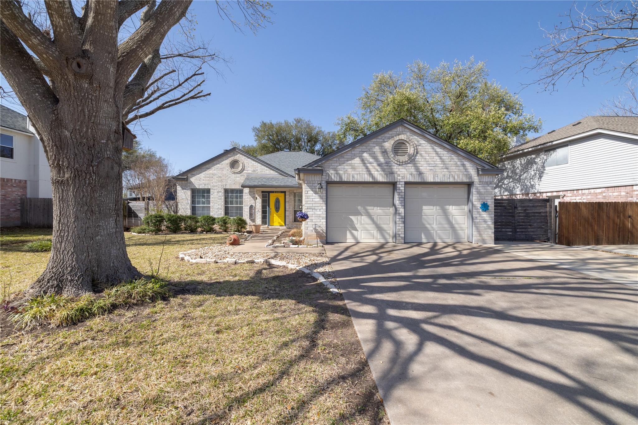 2103 Heather Dr Property Photo