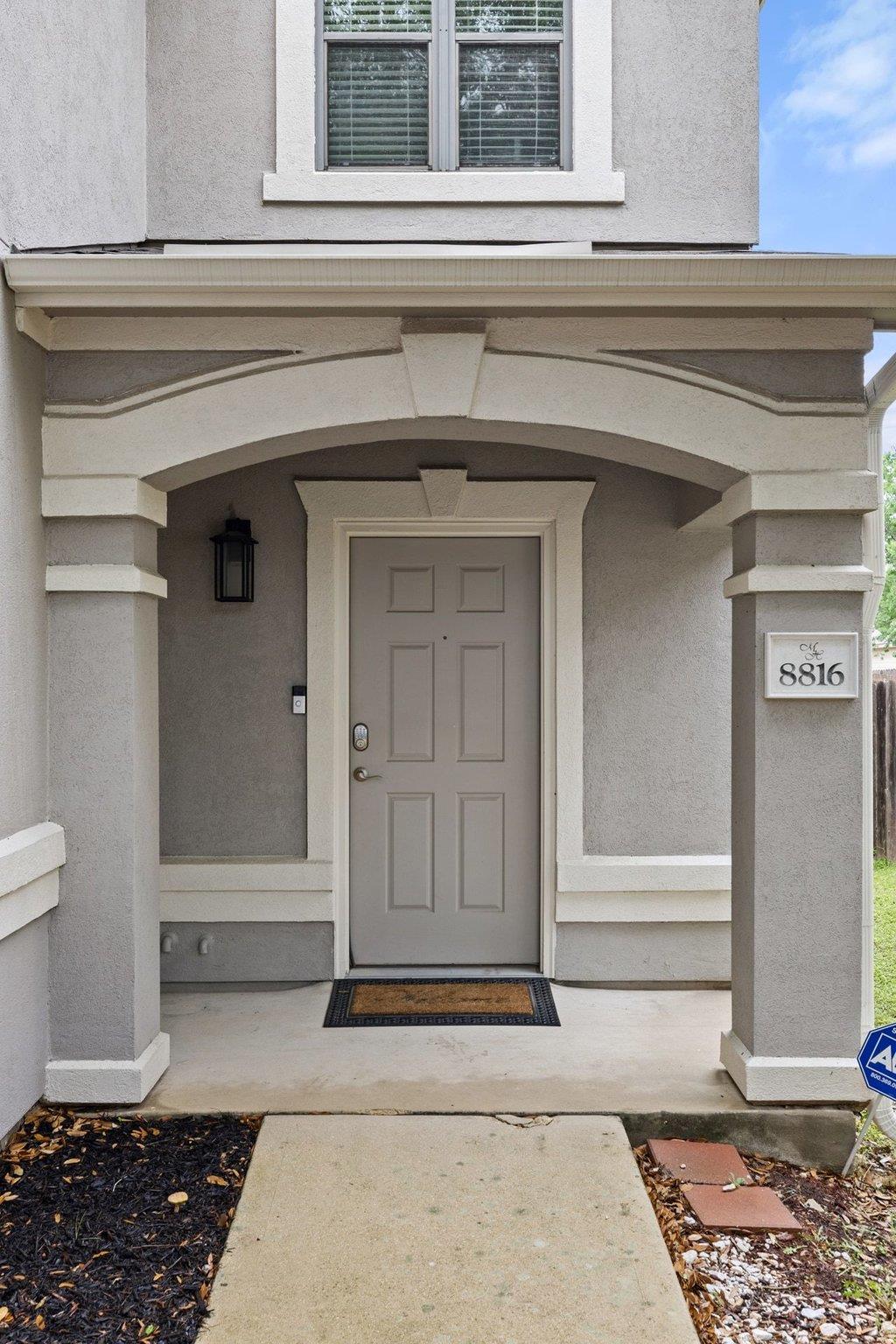 8816 Milton Lease Dr Property Photo 3
