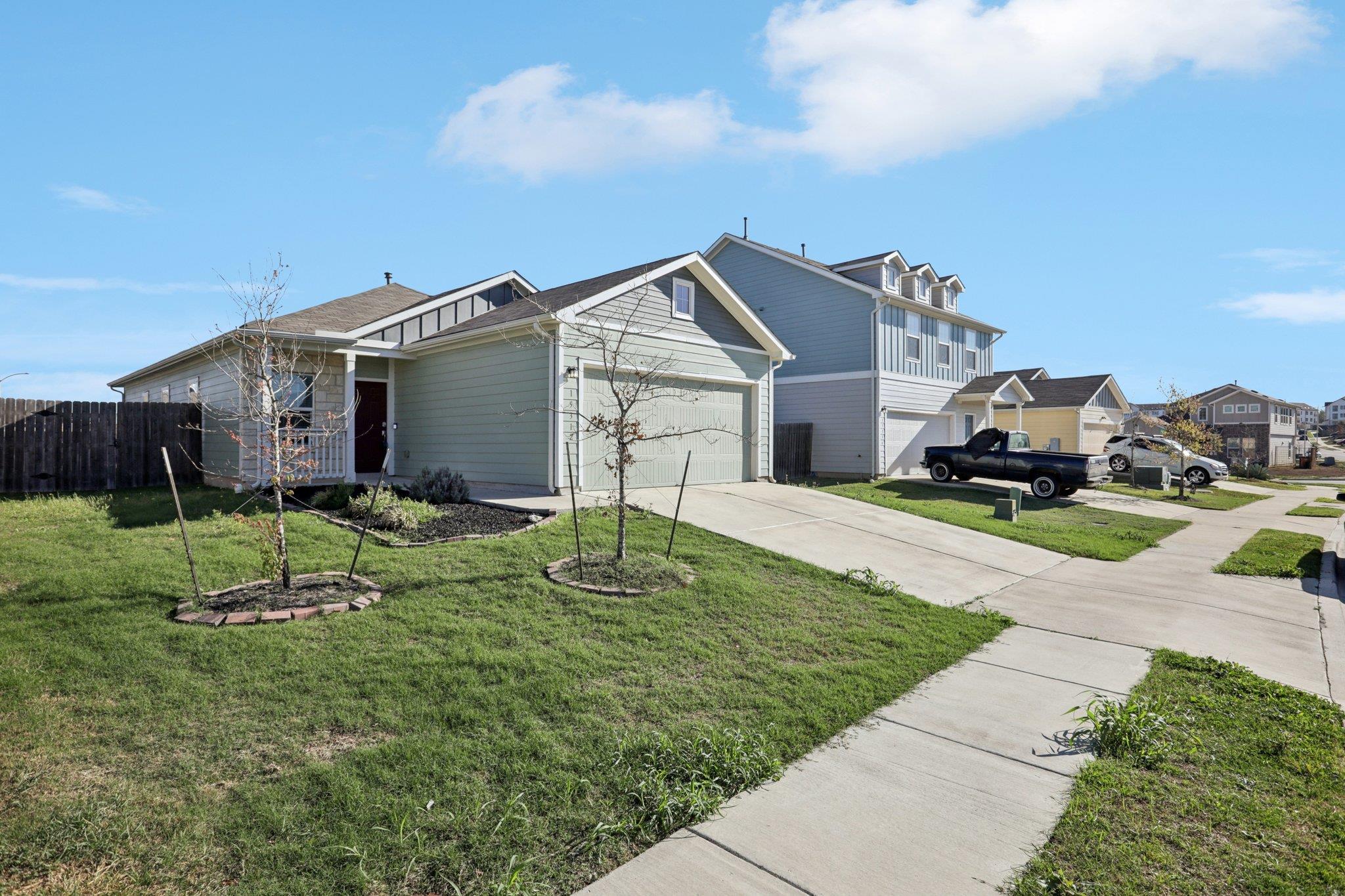 15312 Sweet Mimosa Dr Property Photo 3