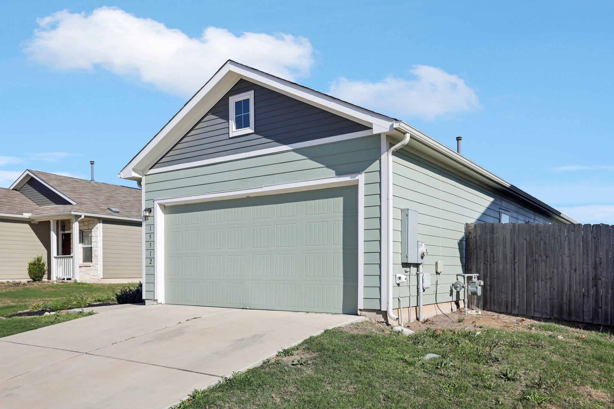 15312 Sweet Mimosa Dr Property Photo 4