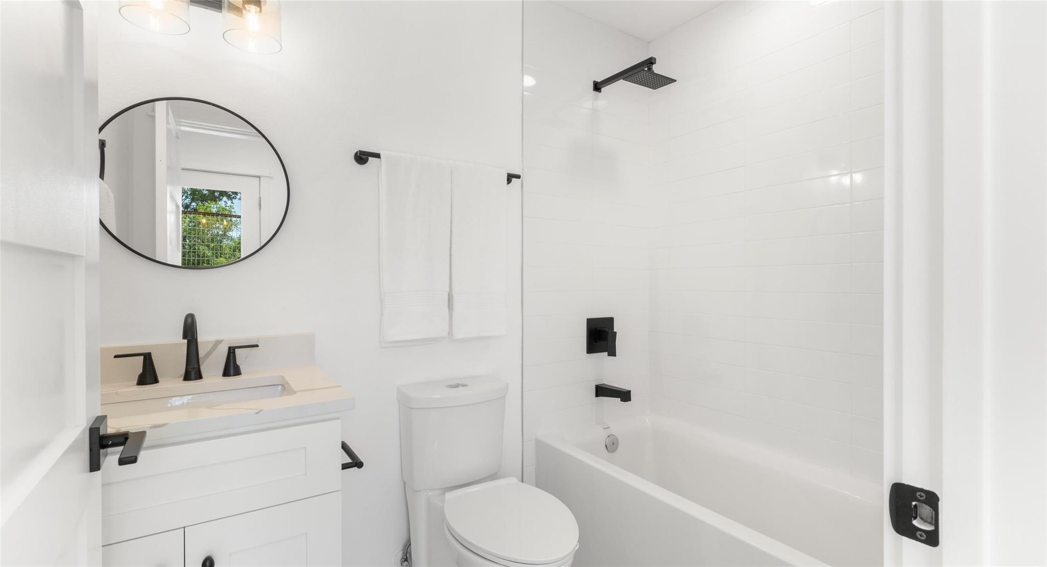 5912 Harold Ct #107 Property Photo 5