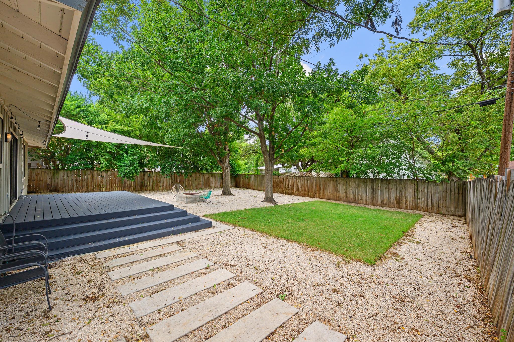 2506 East Side Dr Property Photo 23