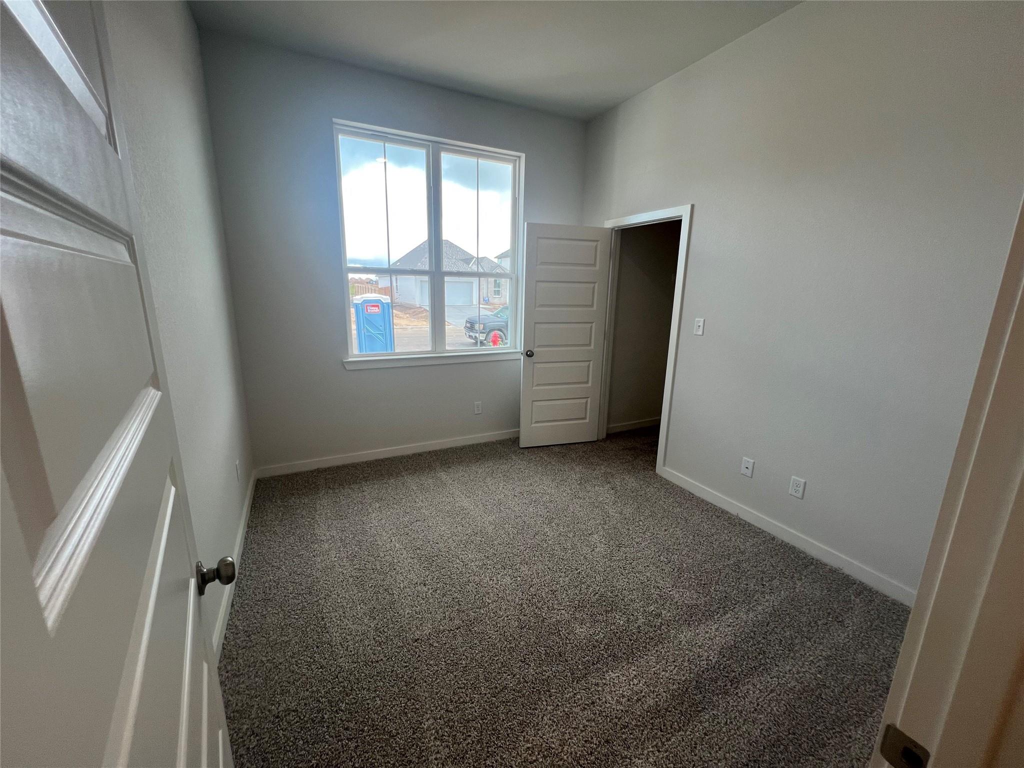 255 Gus Loop Property Photo 5