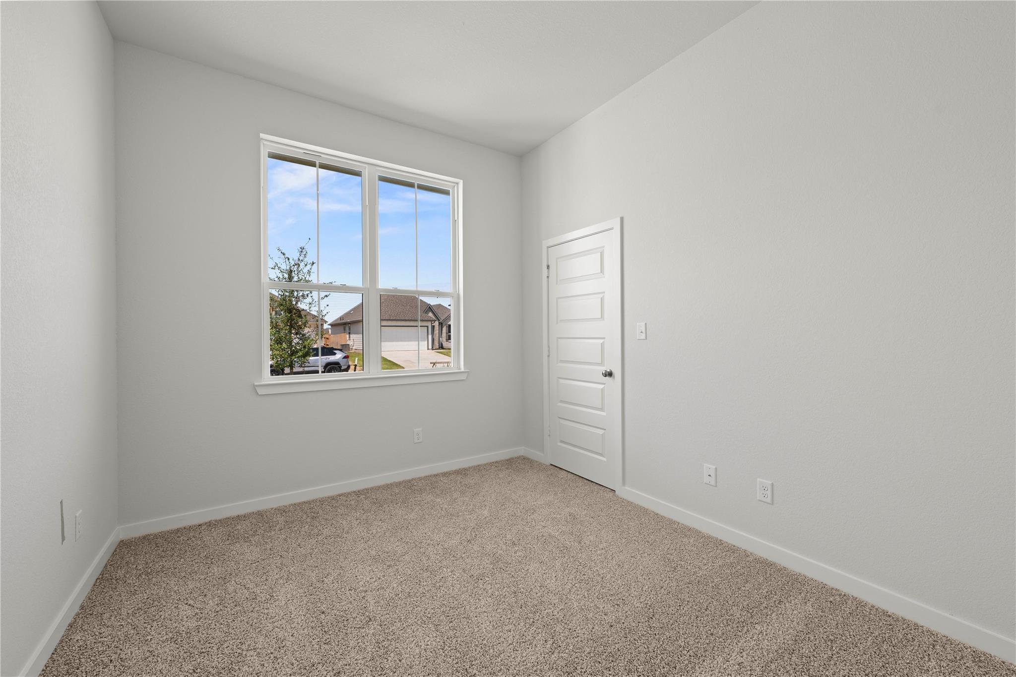 255 Gus Loop Property Photo 5