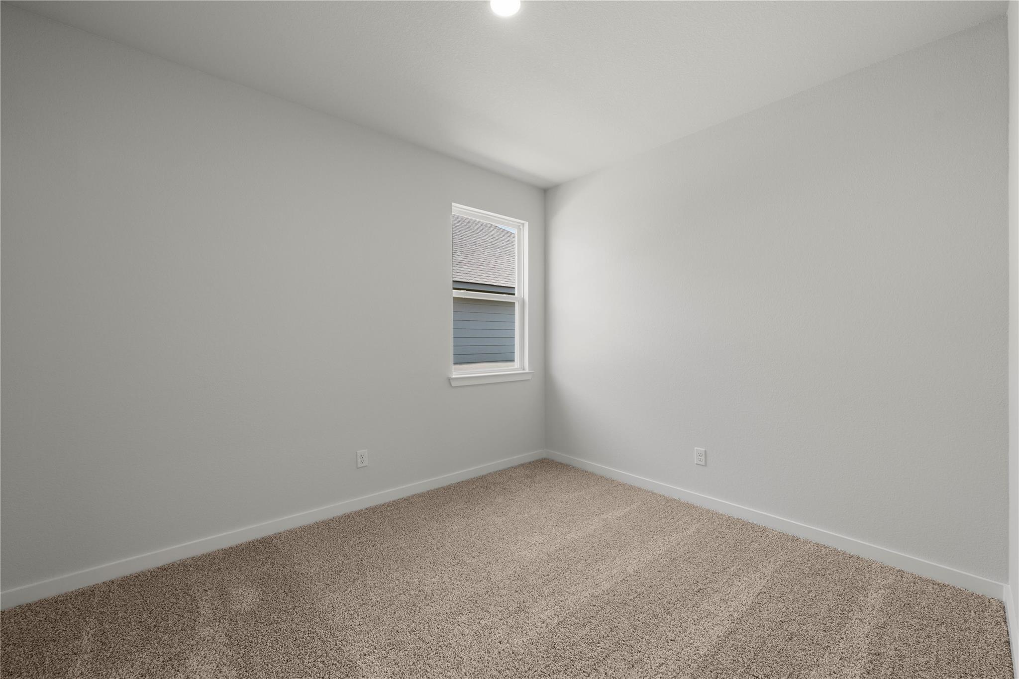 255 Gus Loop Property Photo 6