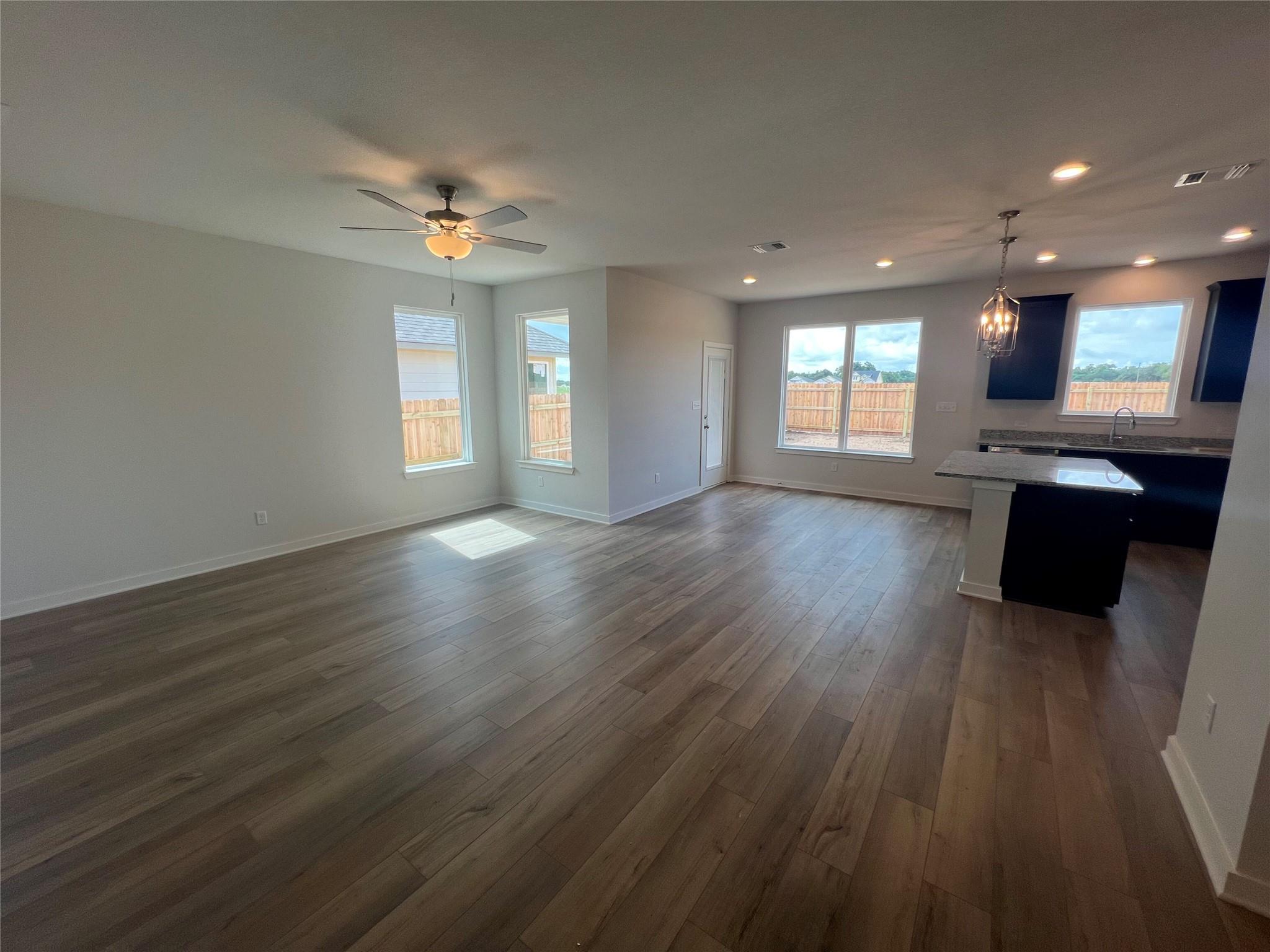 255 Gus Loop Property Photo 10