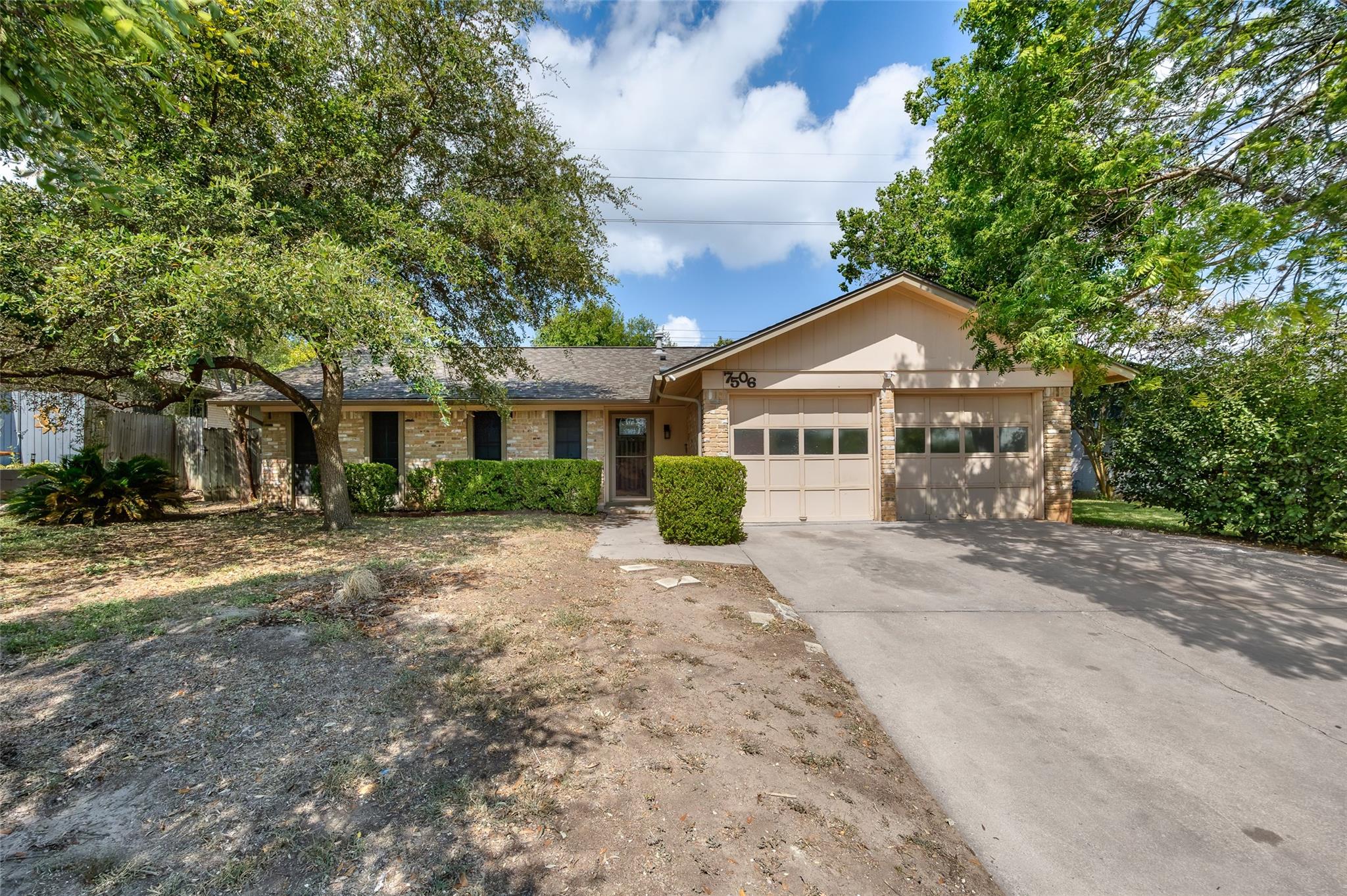7506 Glenhill Rd Property Photo 1