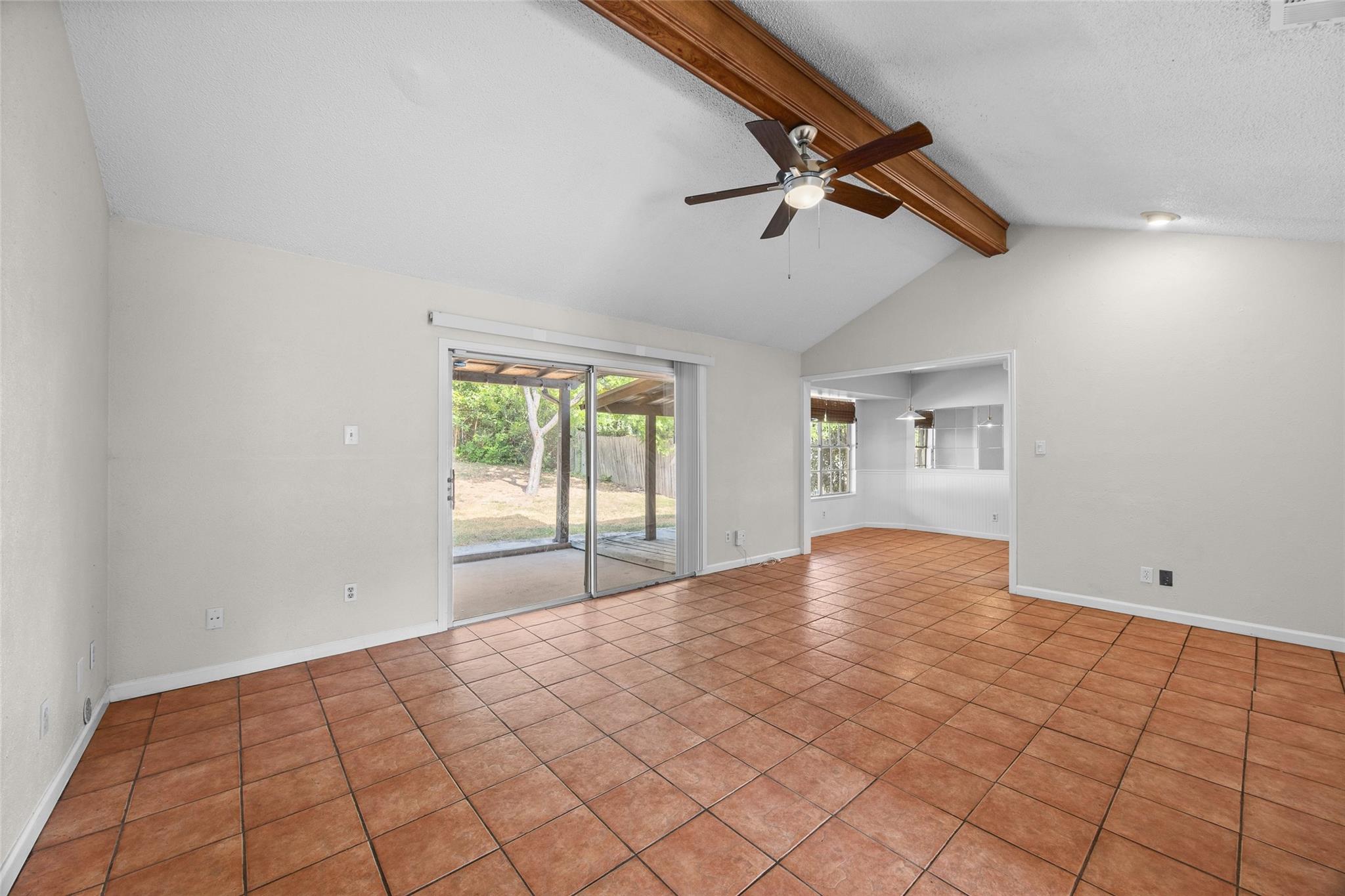 7506 Glenhill Rd Property Photo 5