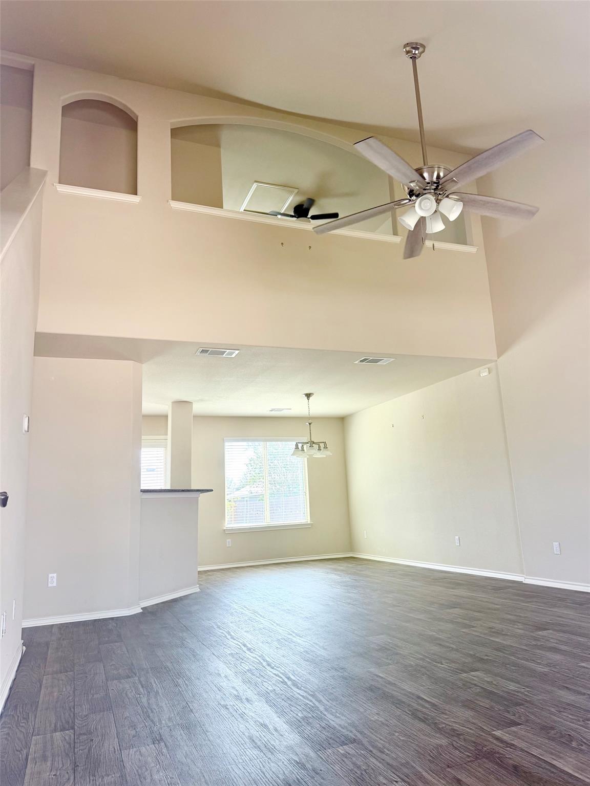 12717 Carillon Way Property Photo 4