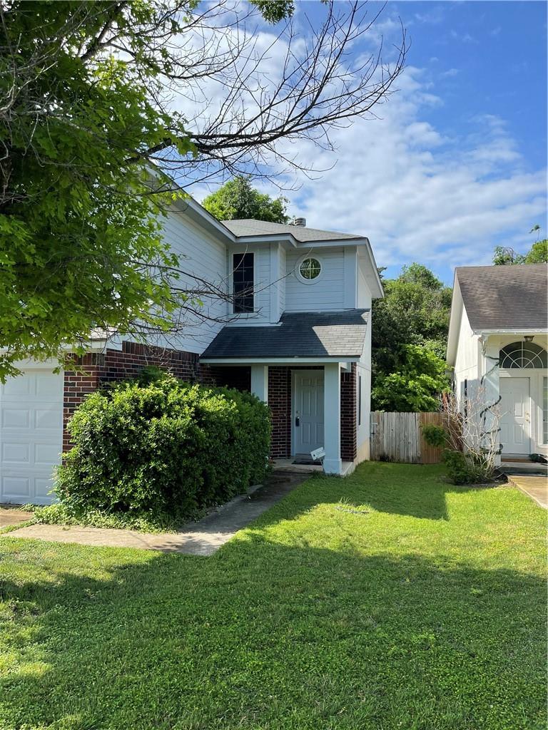 1105 Stephanie Lee Ln Property Photo 2
