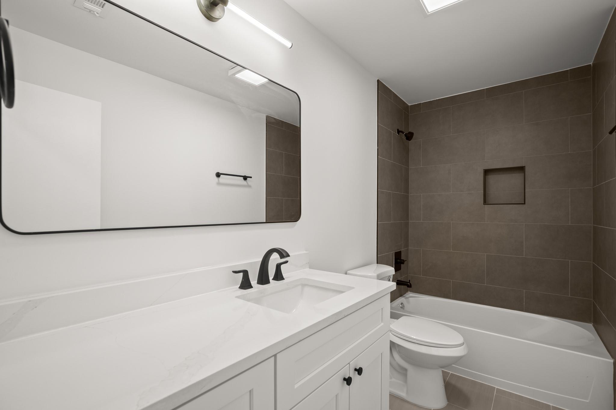 9006 Lodge Ct Property Photo 11