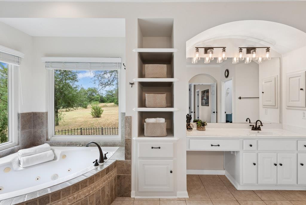 106 Double Horn Trl Property Photo 15
