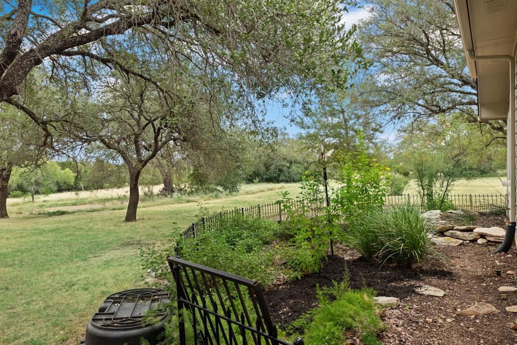 106 Double Horn Trl Property Photo 28