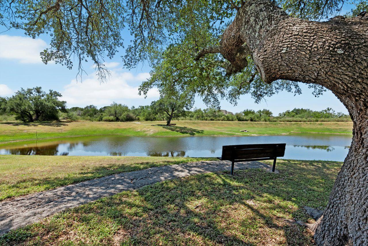 106 Double Horn Trl Property Photo 34