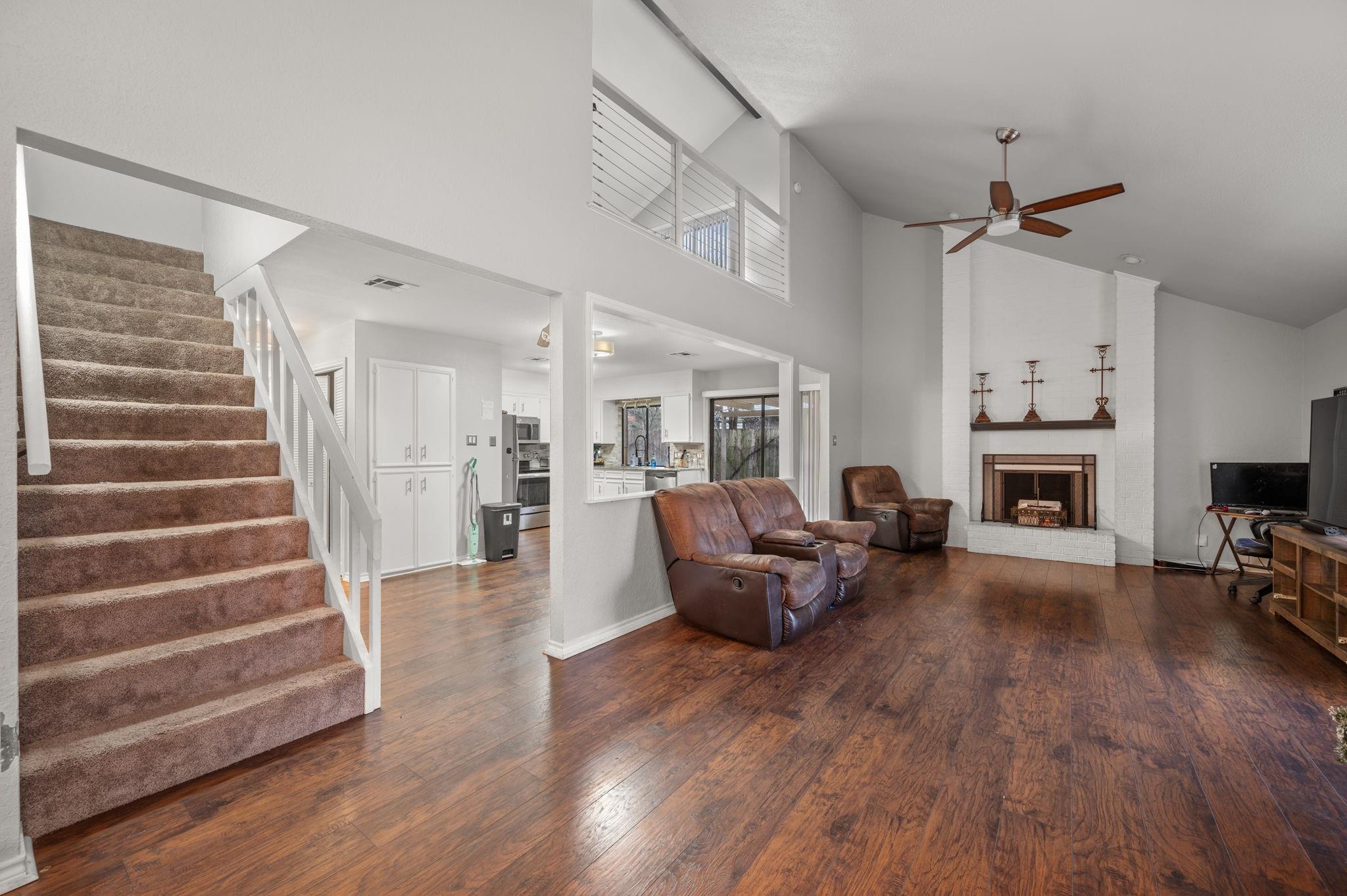4401 Stagecoach Trl Property Photo 3