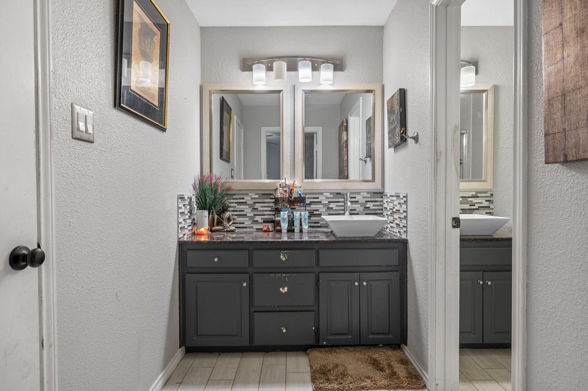 4401 Stagecoach Trl Property Photo 15