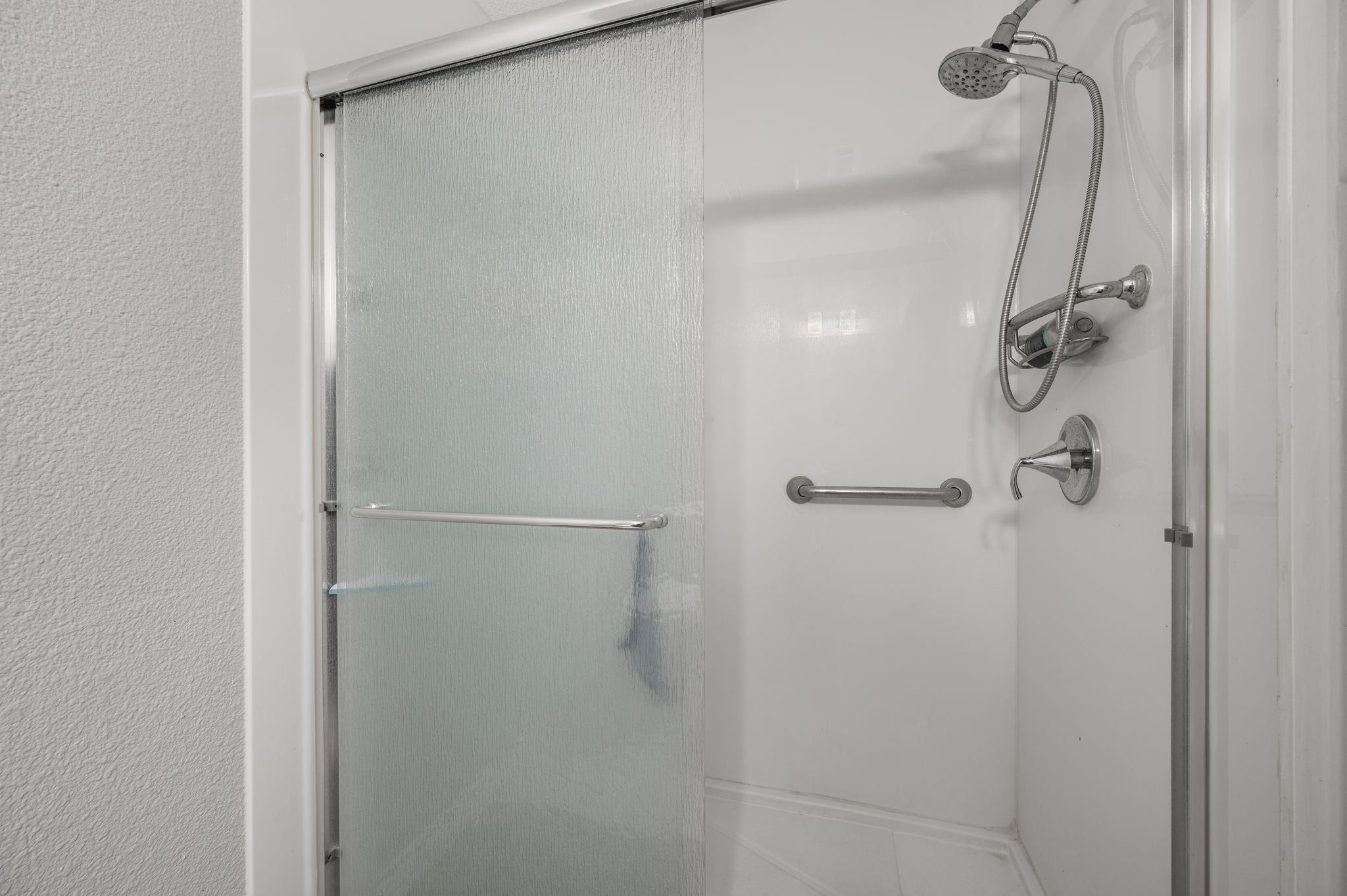 4401 Stagecoach Trl Property Photo 17
