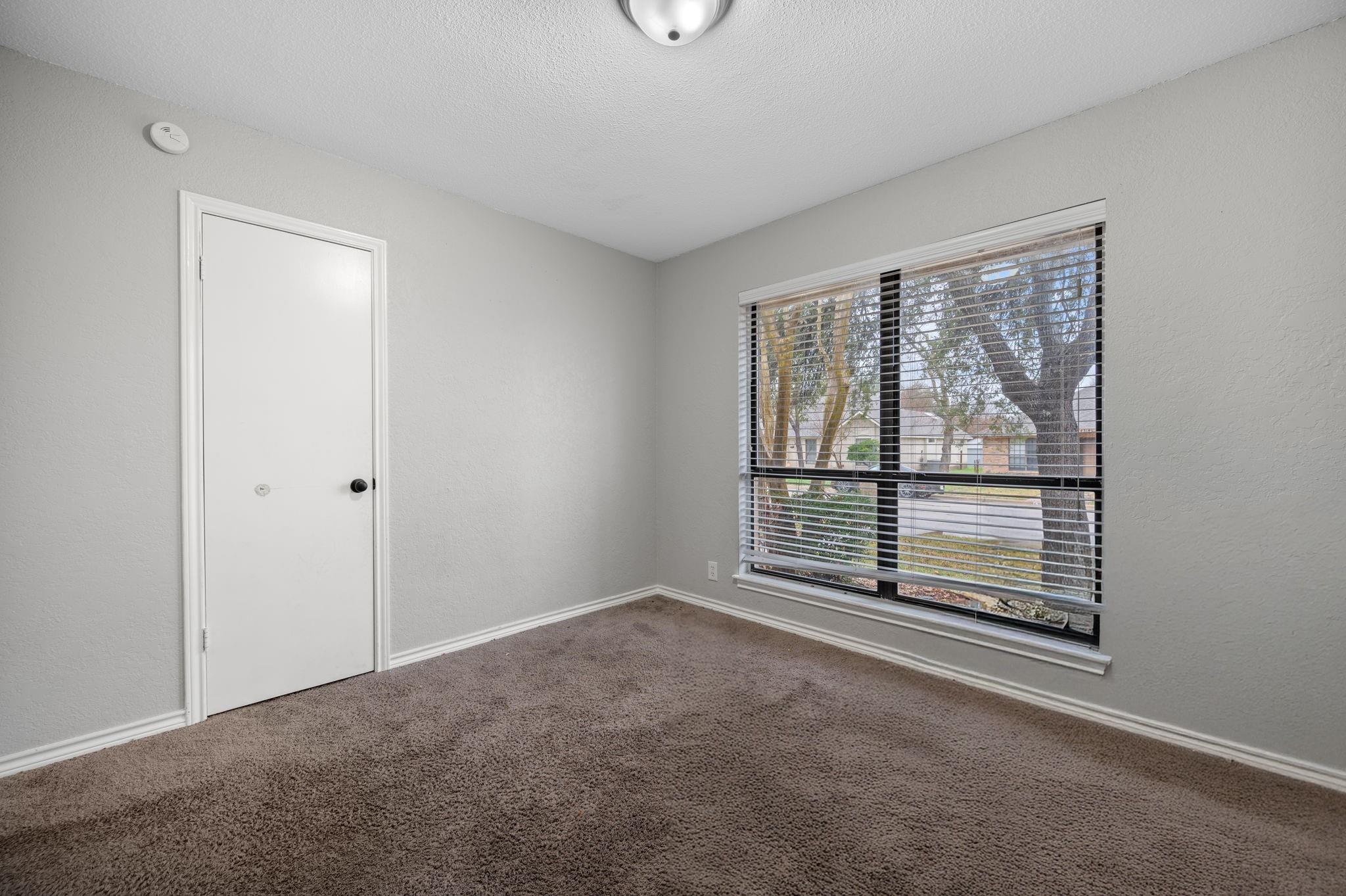 4401 Stagecoach Trl Property Photo 21
