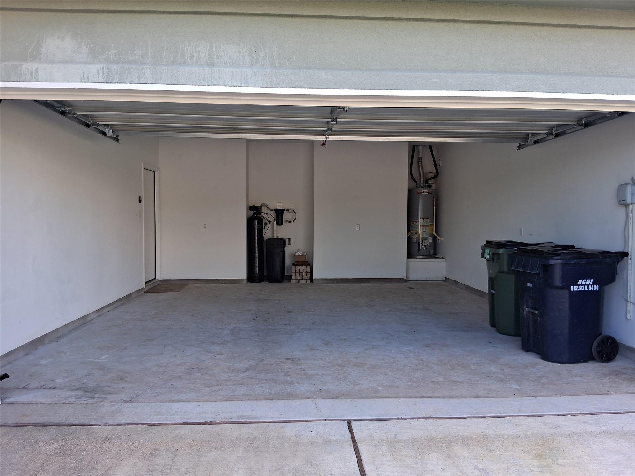 2121 Golden Grain Ln Property Photo 4